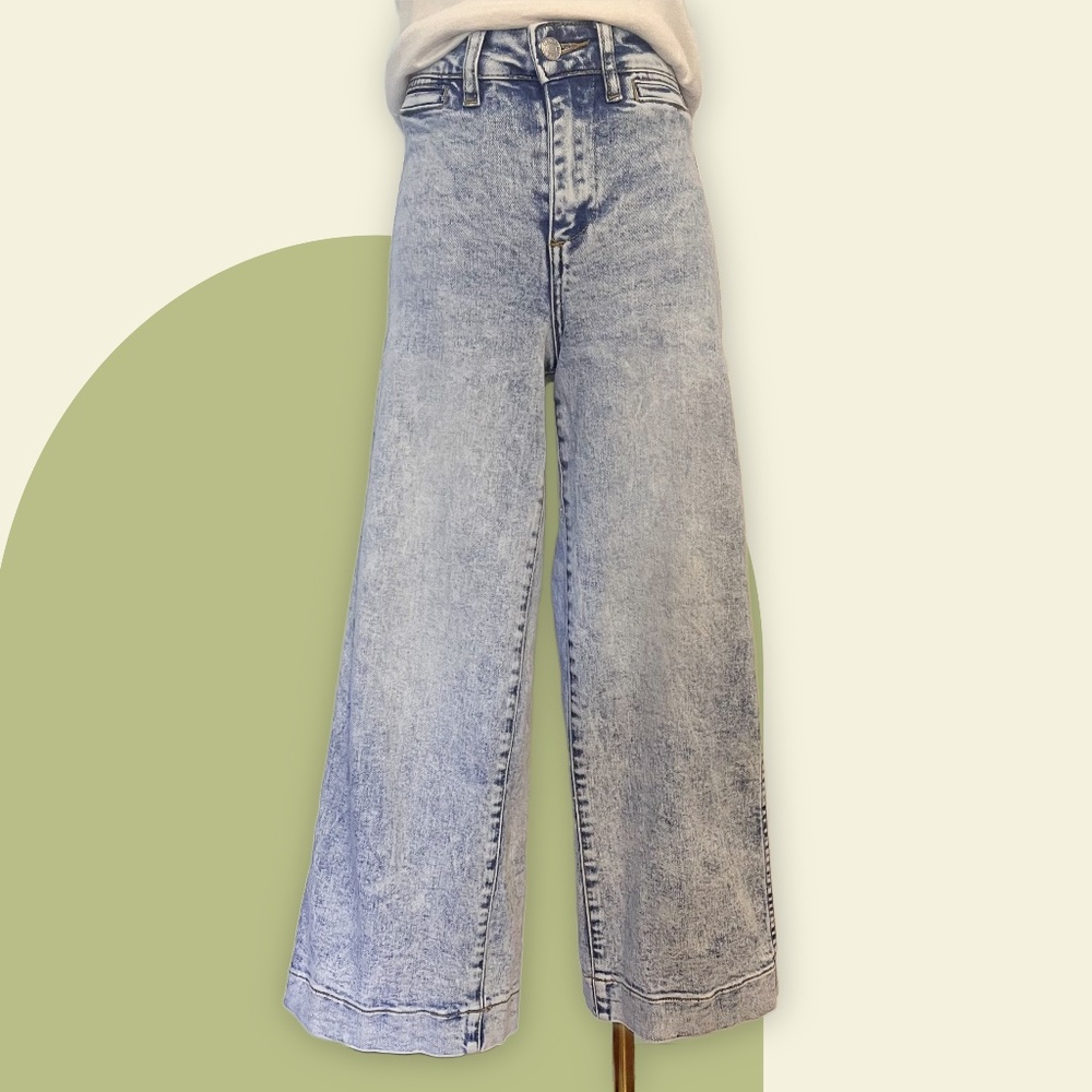 OAT NY High Rise Wide Leg Cropped Pants in Cleo Medium Blue